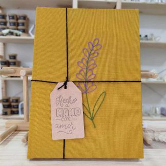 Libretas A5 (Pintadas y bordadas a mano)
